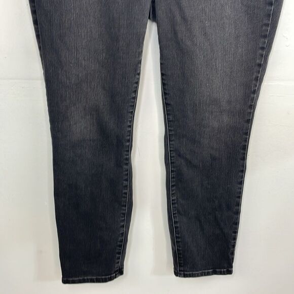 NYDJ Alina Legging Lift Tuck Technology Black Jeans size 12 - Picture 3 of 11